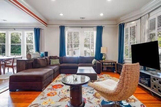 Photo - 6 White St NW