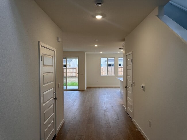 Photo - 10224 Sesti Wy