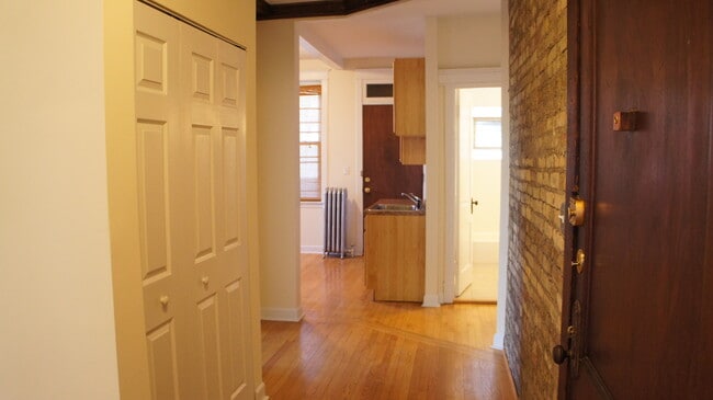 Photo - 2453 N Spaulding Ave