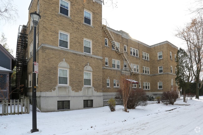 Photo - Berkeley Court