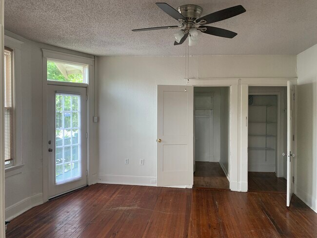 Photo - 3300 Napoleon Ave Apartments Unit A