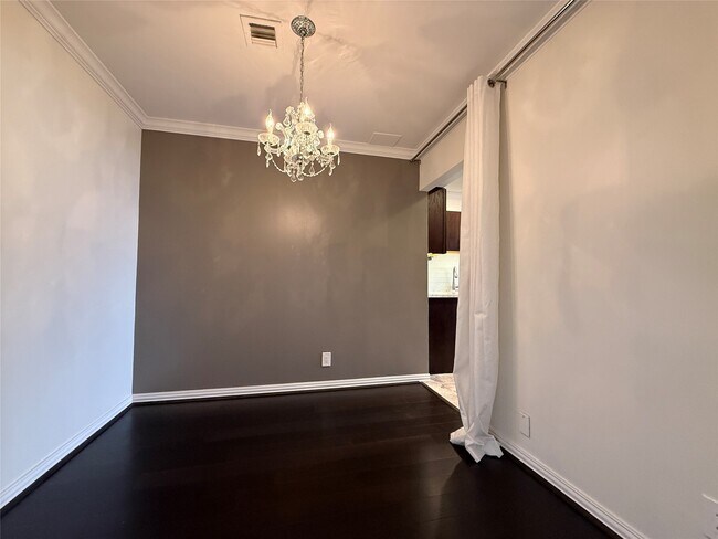 Photo - 49 Briar Hollow Ln Unit 1401