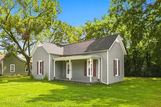 Photo - 102 Locust St