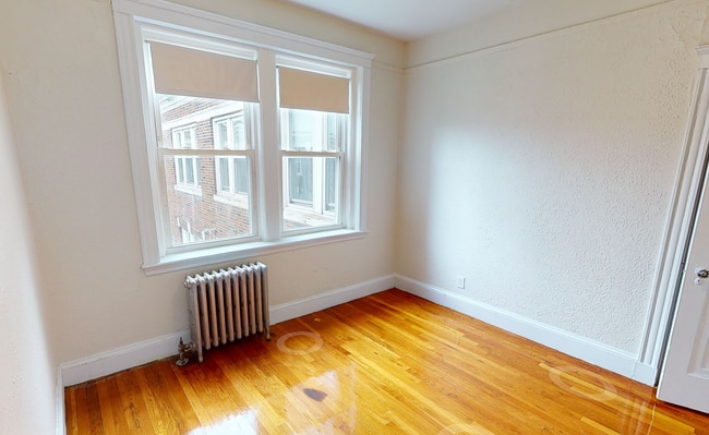 Photo - 9/1 No Fee! spacious studio w/updated eat in kitchen near B/C/D trains