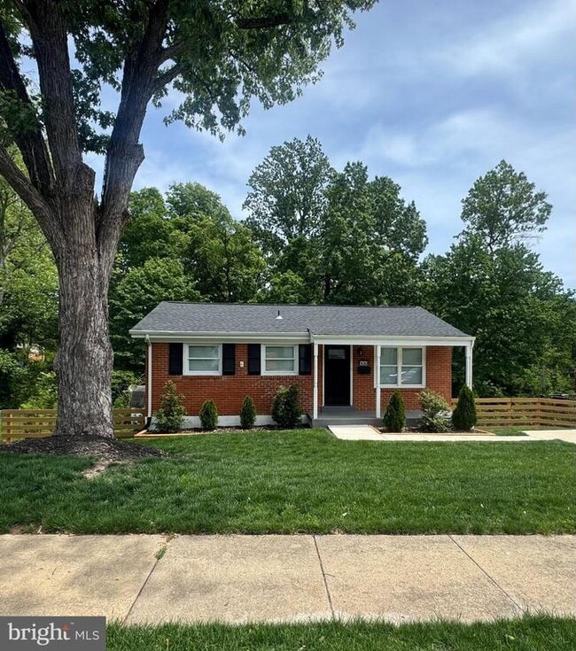 Photo - 14343 Belleville Ave House