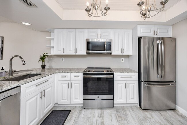 Photo - 129 Lakeview Way