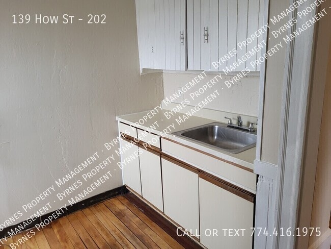 Photo - 139 How St Unit 202