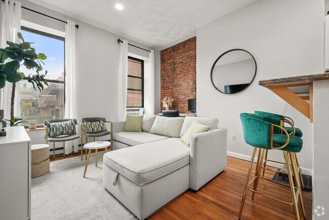 Building Photo - 549 Columbus Ave Unit 2 Rental