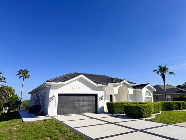 Photo - Beautifully maintained POOL home for Rent.