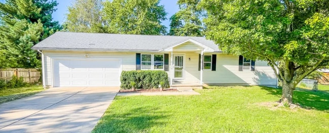 Front - 202 S Poplar Ct