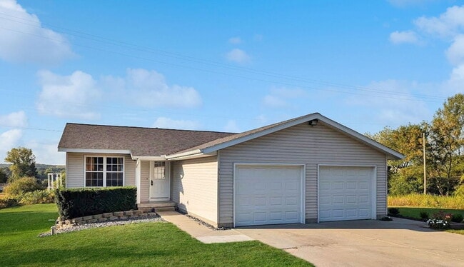 Building Photo - 3612 13 Mile Rd NE