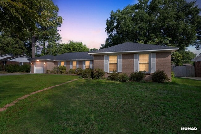 Building Photo - Spacious 4BR House in Fayetteville