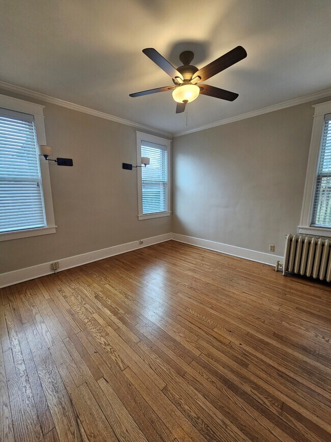 Photo - 212 S Willett St