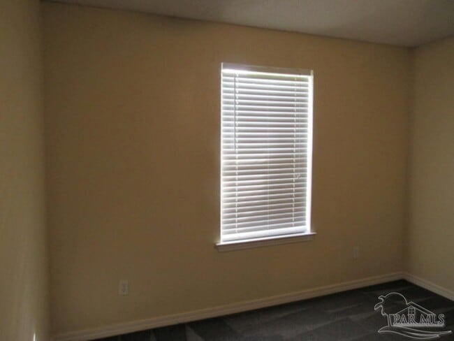 Photo - 133 Windward Ct