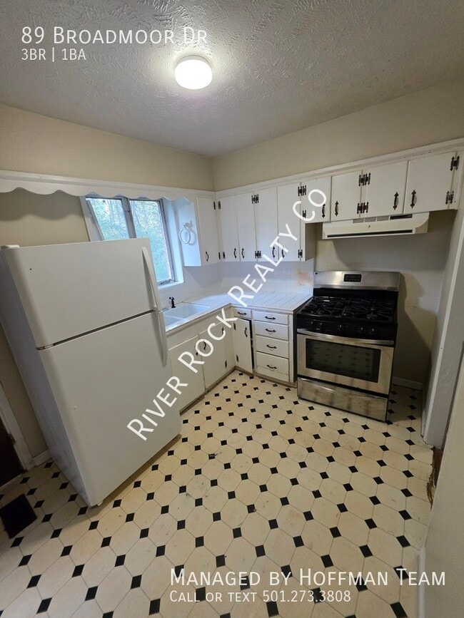 Photo - 89 Broadmoor Dr