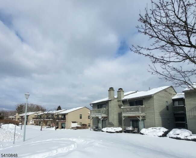 Photo - 1214 Spruce Hills Dr