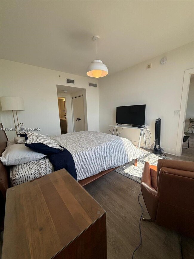 Photo - 888 Douglas Rd Unit 1002