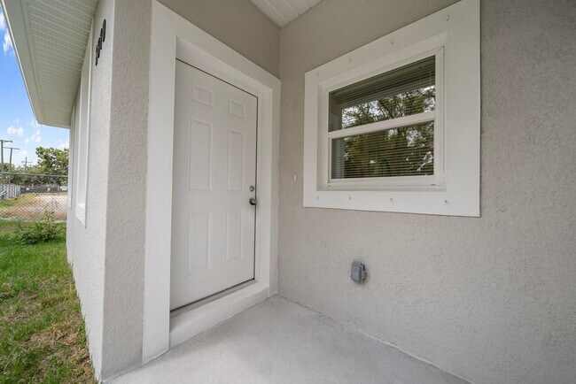 Photo - Brand New Home located in the heart of Tampa!