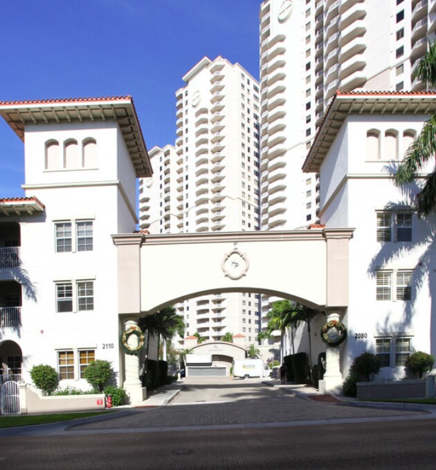 Photo - 2110 W First St Unidad 301