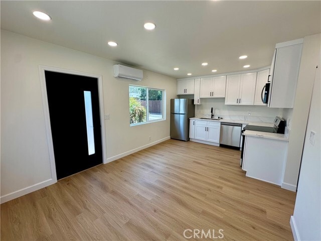 Photo - 1936 W Valencia Dr
