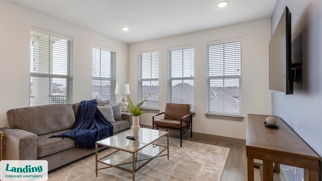 Photo - 2600 Kinship Pkwy Unidad 3-309.1411651