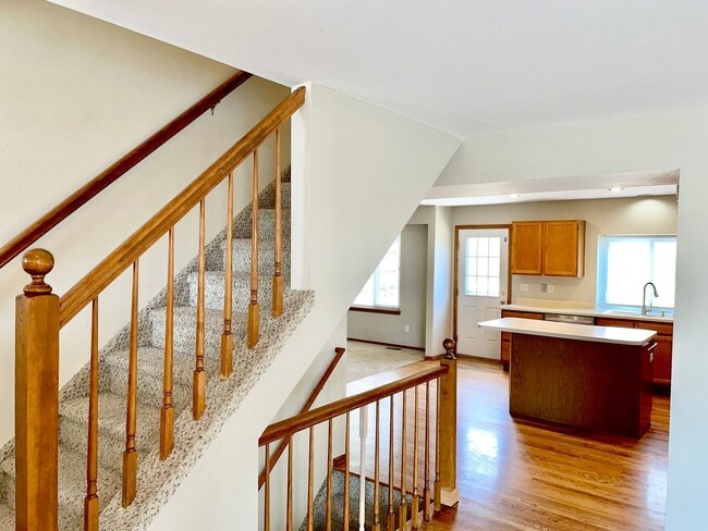 Photo - Fantastic 4 Bedroom Nestled in the heart of Old Farm!