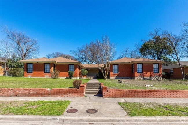 Building Photo - 1761 Mariposa Dr Rental