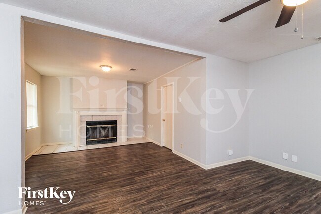 Photo - 3316 Sunnydale Ln