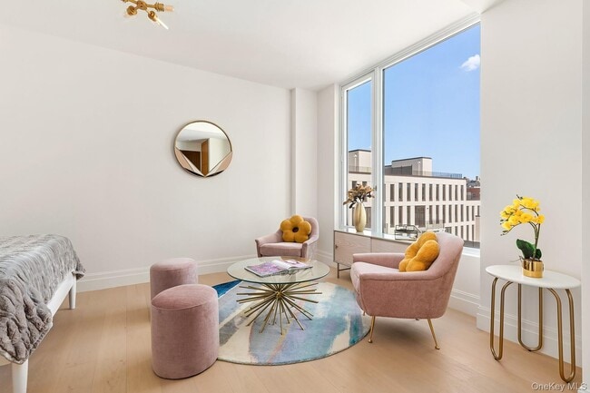 Building Photo - 30-55-55 Vernon Blvd Unit 9D