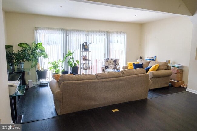 Photo - 37 Joyceton Way