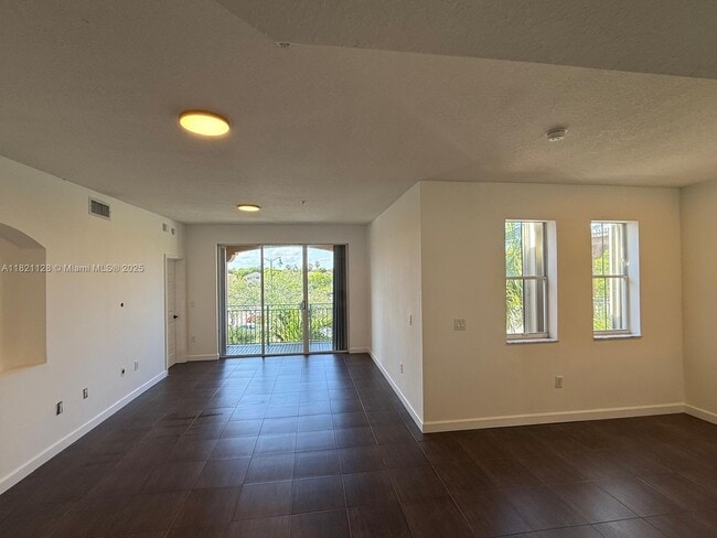 Photo - 6520 NW 114th Ave Condo Unit 1636