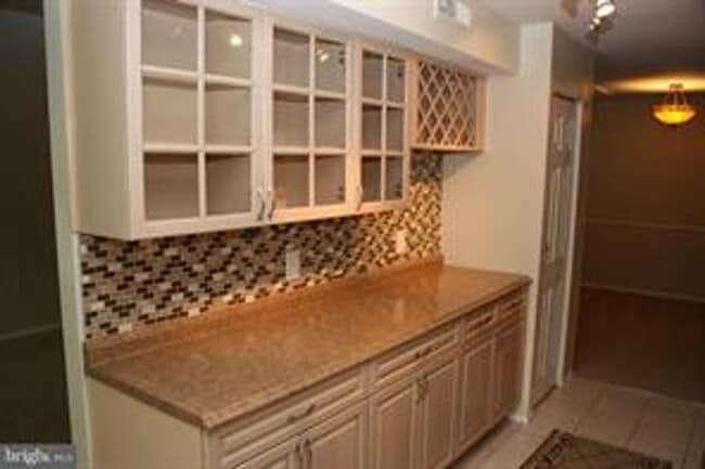 Photo - 3 BEDROOM CONDO WITH BALCONY, ALL UTILITIES INCLUDED Unit 102