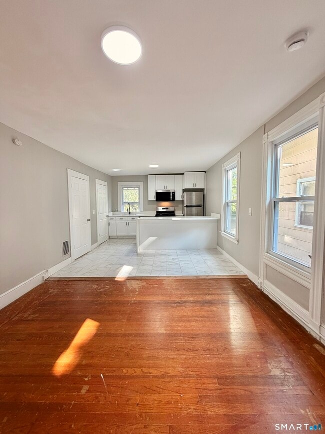 345 Ellsworth Ave