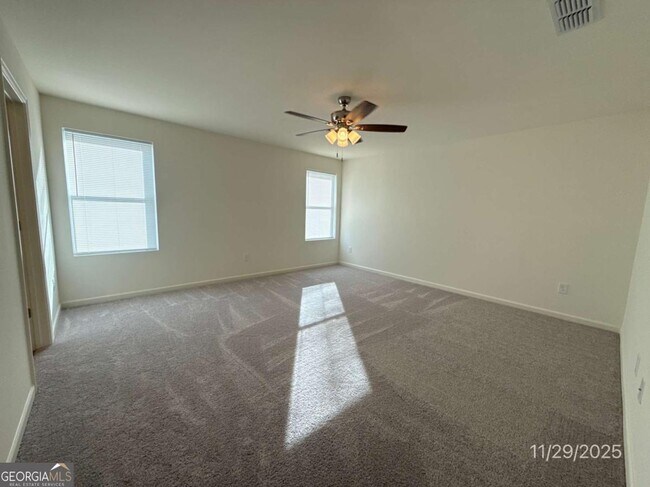 Photo - 148 Flowering Cherry St