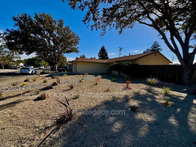 Photo - 2459 Gulf Dr