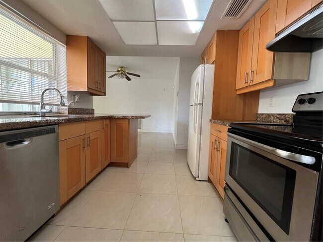 Photo - 103 Winged Foot Ln