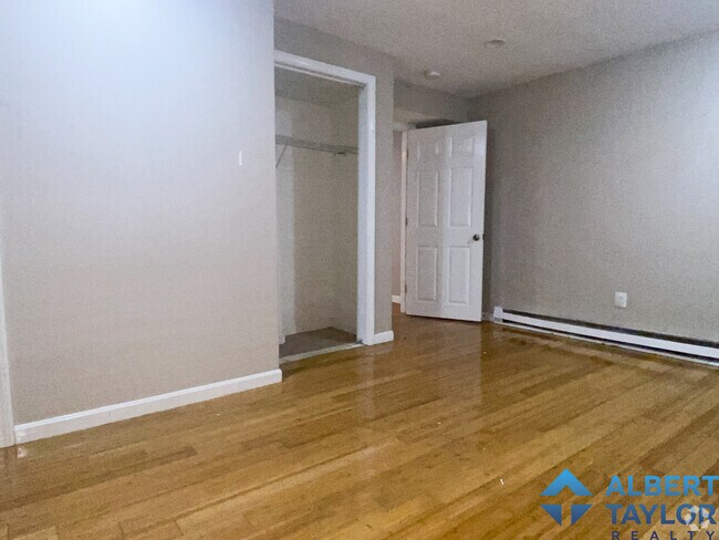 Building Photo - 1 Parker Hill Ter Unit 1 Rental