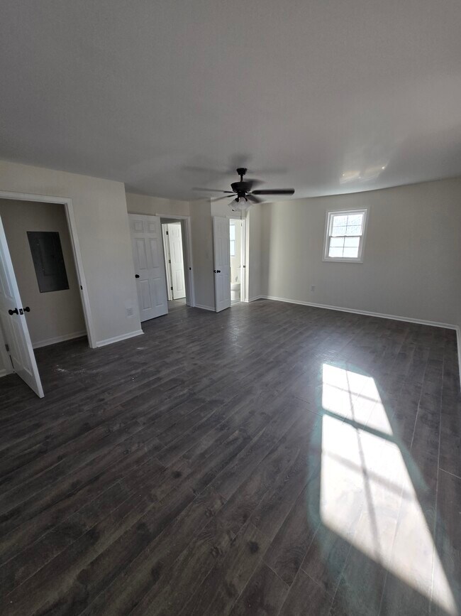 Photo - 503 N Orange St Unit 1