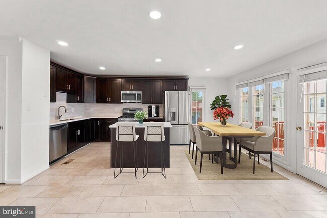 Photo - 16812 Winston Ln