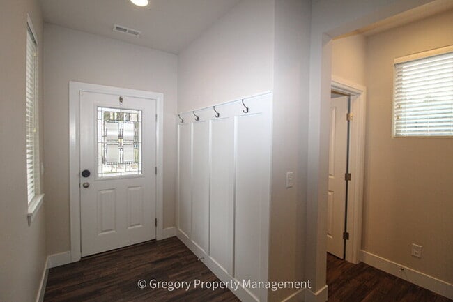 Photo - Newer Snohomish Home 3bed 3bath 1836sf 2 Car Garage with EV Charger A/C Equipped with a high-effi...