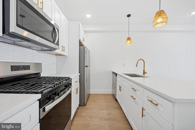 Building Photo - 1614 Ridge Ave Unit 504 Rental