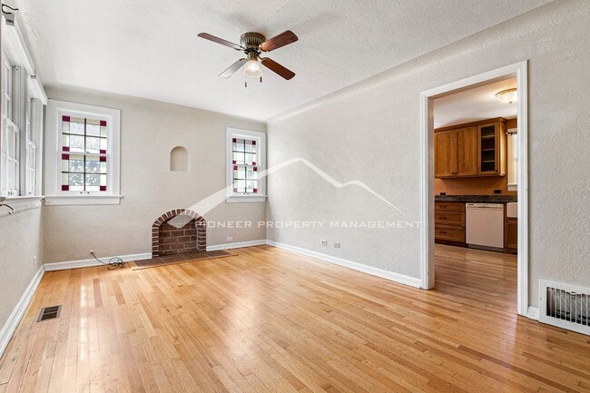 Photo - Beautiful Home With Central A/C and Enclosed Backyard