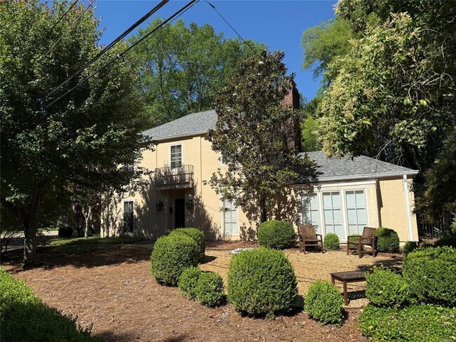 Building Photo - 2220 Felder Terrace Rental