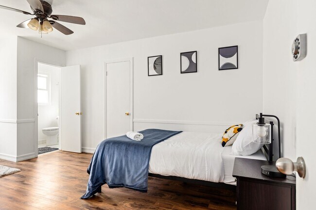 Photo - 515 Landfair Ave Apartment Unit Single Room 5 - 5