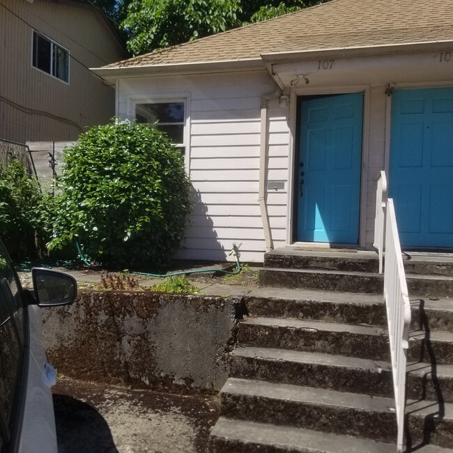 Building Photo - 107 Southeast 80th Avenue Unit 107 SE 80th Rental