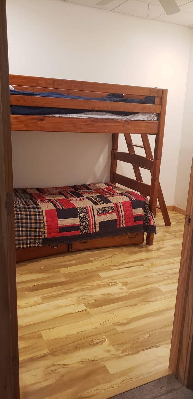 Photo - 10 Andrew Dr