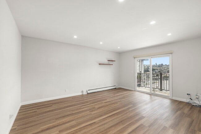 Building Photo - 4096 17th St