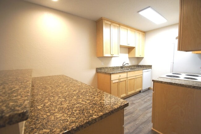 Photo - Pinto Suite Unit 302