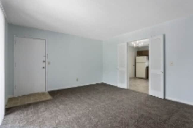 Photo - 8704 Wornall Rd