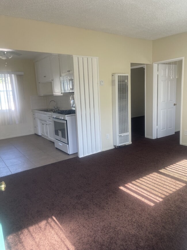 Santa Fe Apartments LB (West Long Beach)